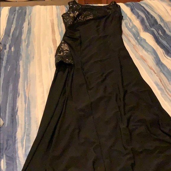 Dress - Picture 2 of 4